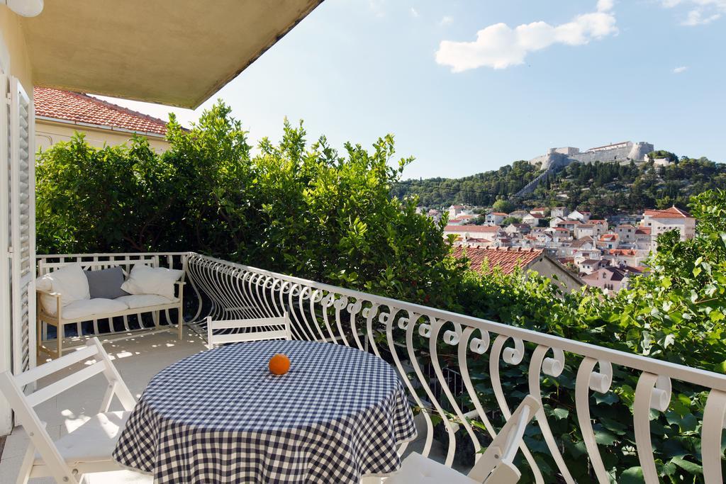 Apartment Dubica Hvar Town Exterior photo